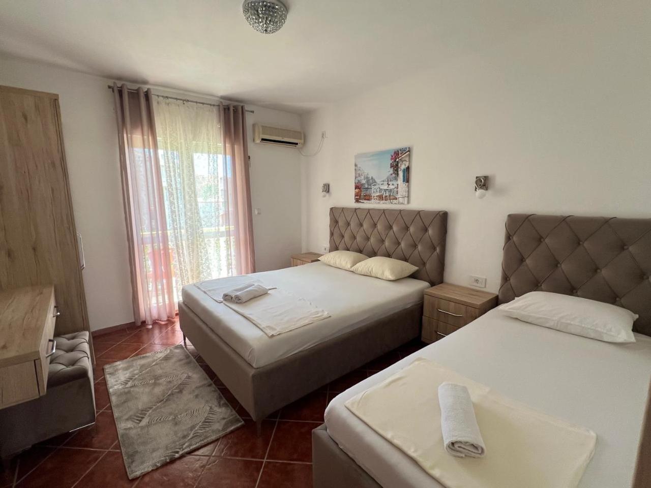 Kontiki Apartments อุลซิน ภายนอก รูปภาพ